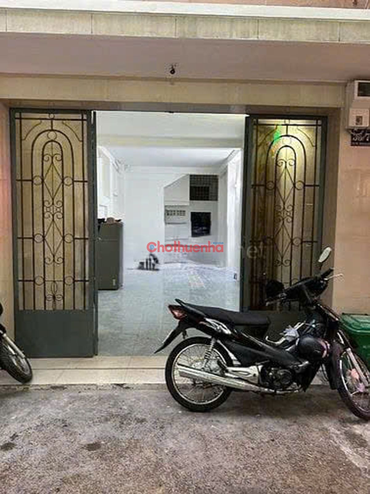 CHO THUÊ NHÀ NGUYÊN CĂN BÙI VIỆN PHỐ TÂY Q1 - HẺM XE HƠI 