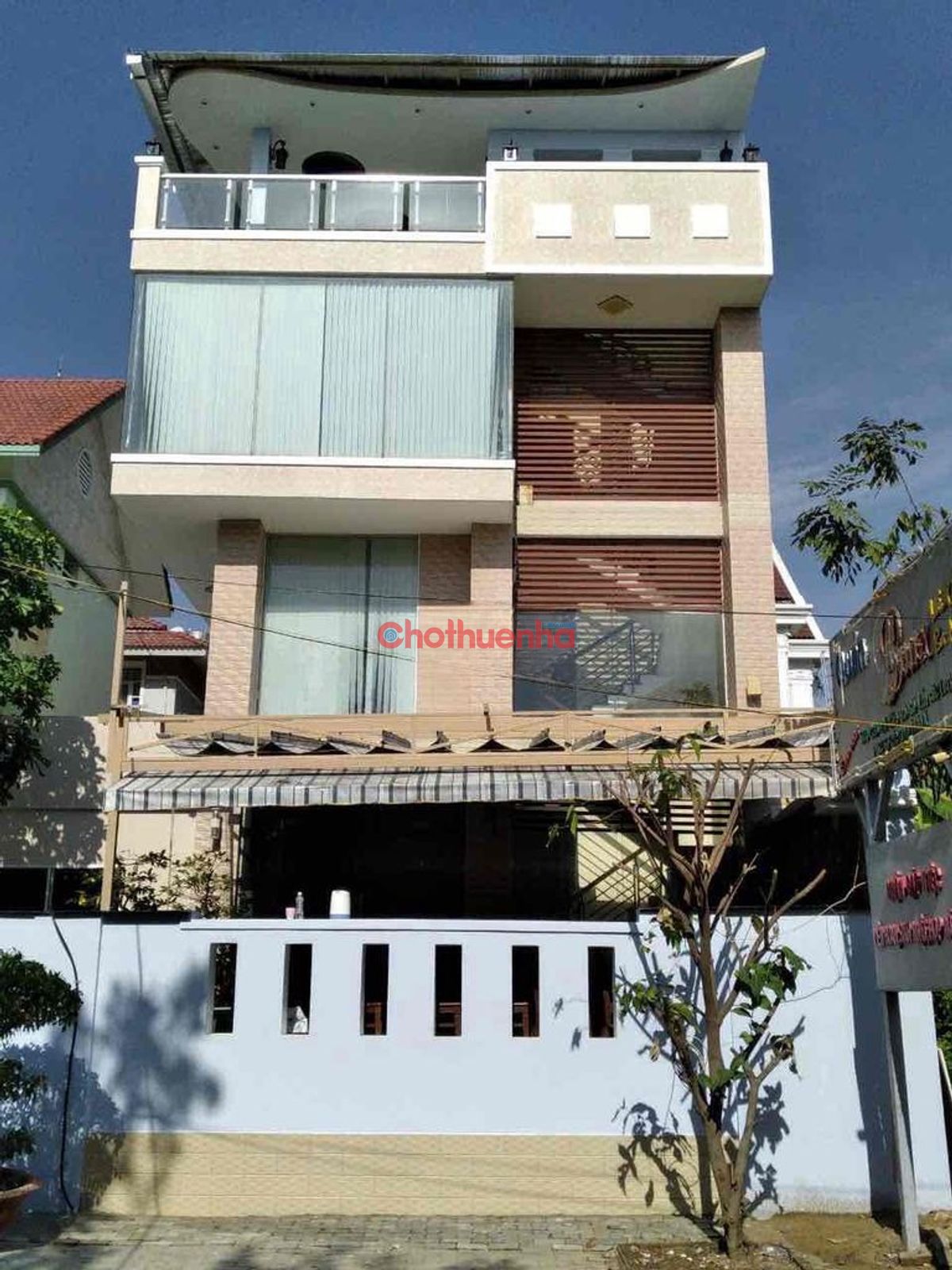 CHO THUÊ NHÀ NGUYÊN CĂN KHU BIỆT THỰ TẤN TRƯỜNG QUẬN 7 DIỆN TÍCH LỚN KHÔNG GIAN THOÁNG