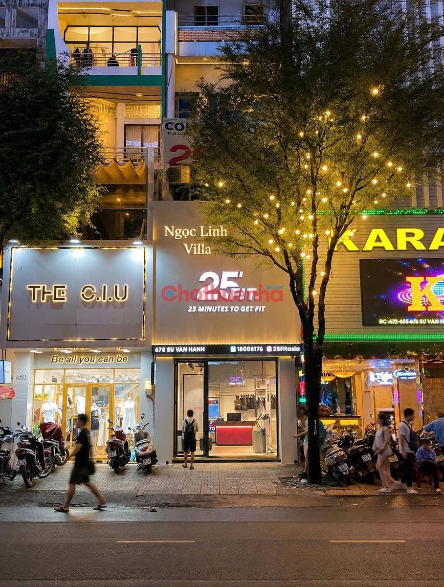 Cho thuê nhà MT 678 Sư Vạn Hạnh Q10 cũ, đối diện Vạn Hạnh Mall, trệt 4 lầu, KD tốt