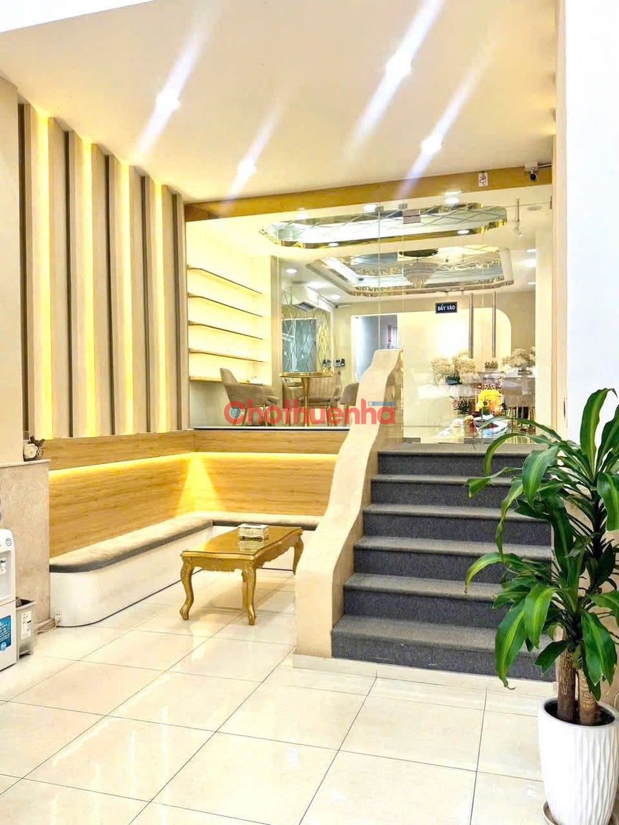 CHO THUÊ NHÀ MẶT TIỀN CMT8 - QUẬN 3 ( SANG SPA ) CÓ THANG MÁY