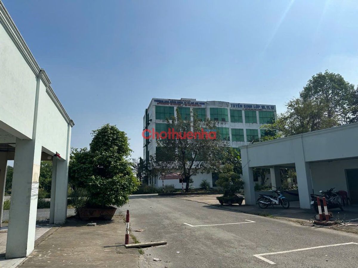 Cho Thuê Tổ Hợp Văn Phòng – Kho 3.300m² Tại QL1A Bình Tân  