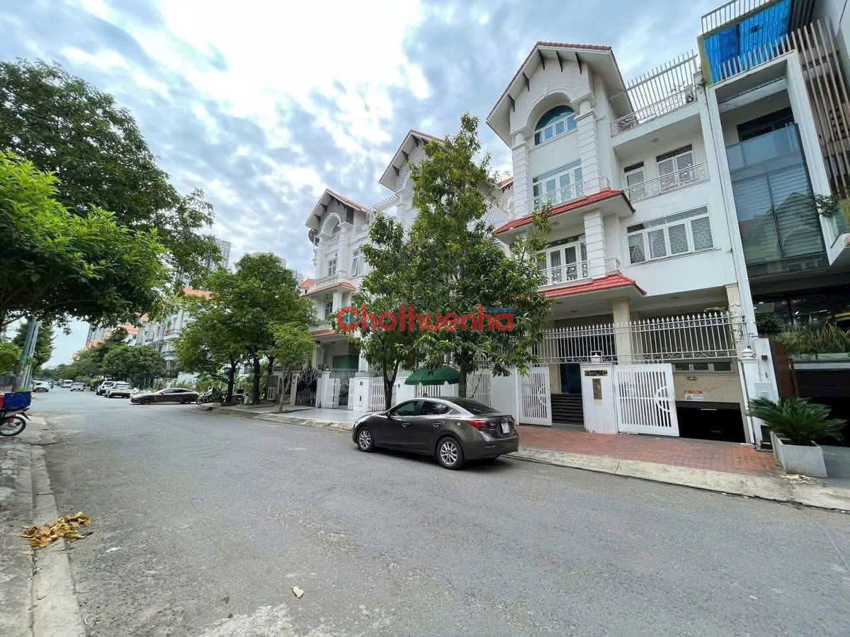 CHO THUÊ NHÀ HIMLAM QUẬN 7 ĐƯỜNG SỐ 7 DIỆN TÍCH 10X20M CÓ HẦM 9PN KHAI THÁC Ở VÀ VĂN PHÒNG