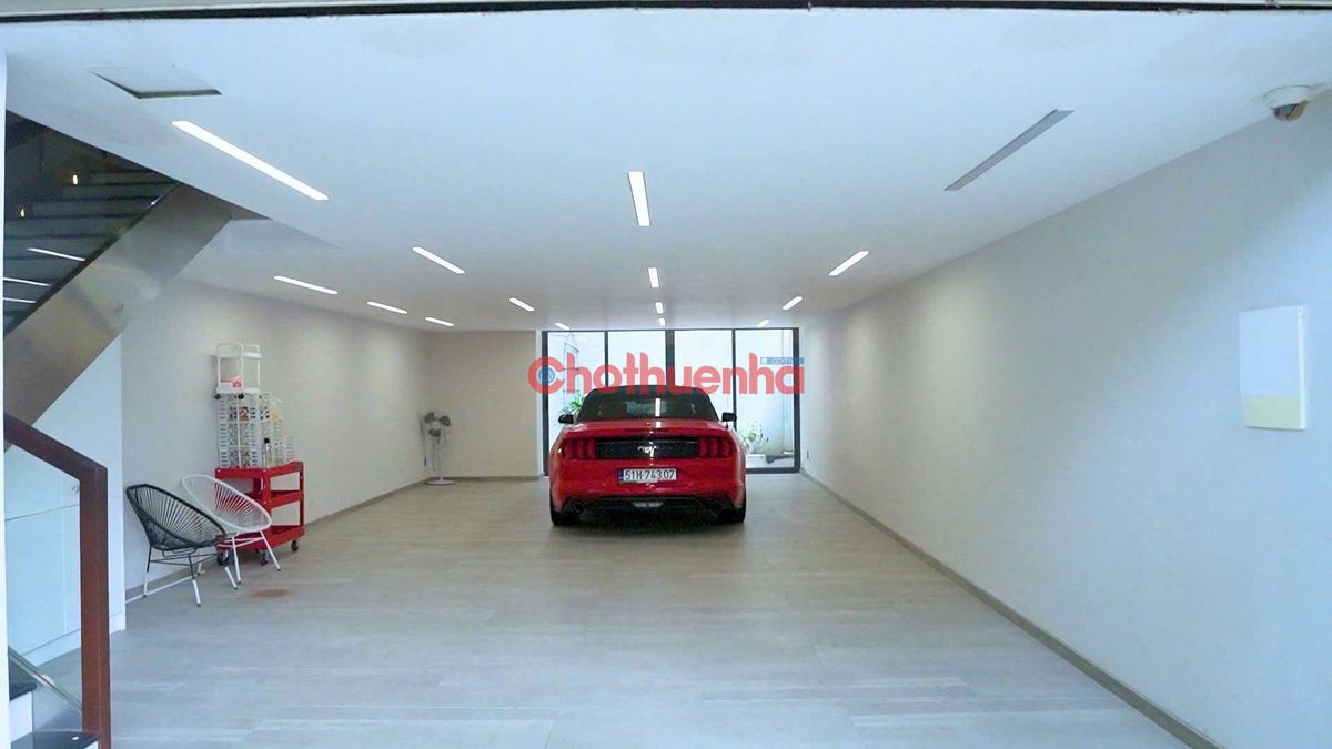CHO THUÊ NHÀ PHÚ MỸ HƯNG ĐƯỜNG 10 TÂY NGANG 6M FULL NỘI THẤT 5 TẦNG KHAI THÁC Ở VÀ DỊCH VỤ