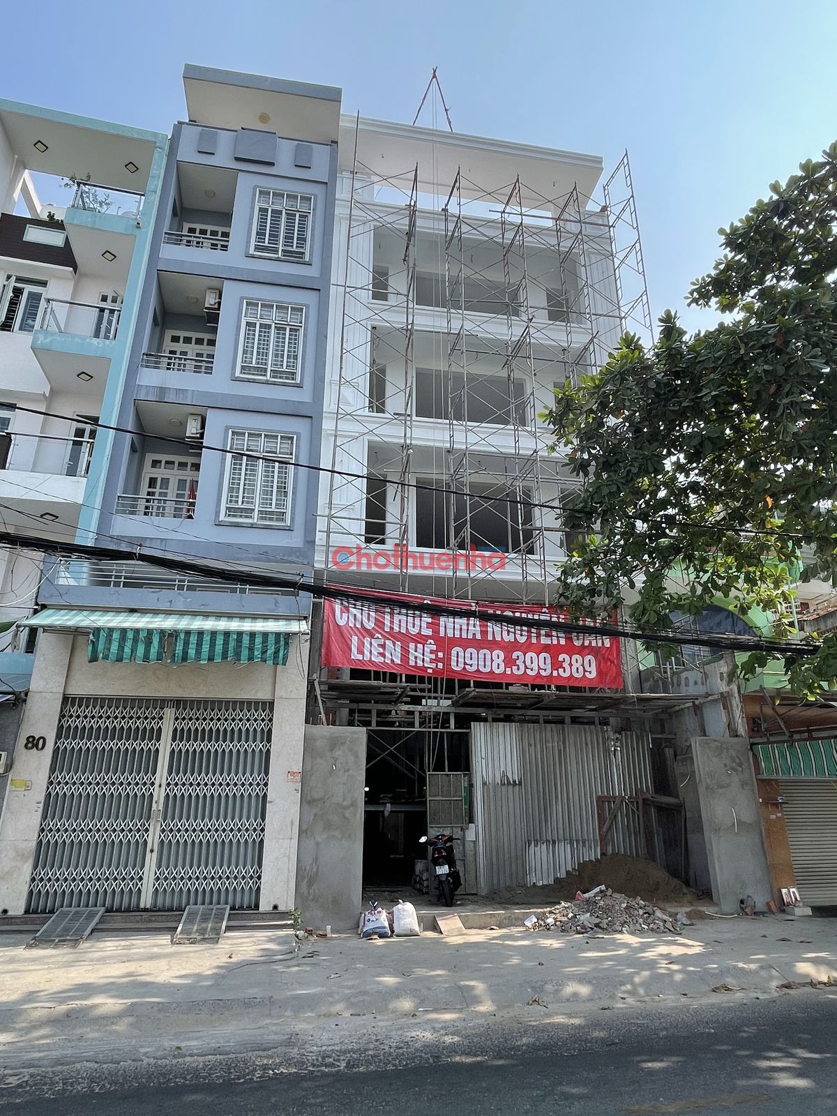 CHO THUÊ NHÀ MT HUỲNH THIỆN LỘC, TÂN PHÚ – 8x21M – TRỆT 3 LẦU SÂN THƯỢNG