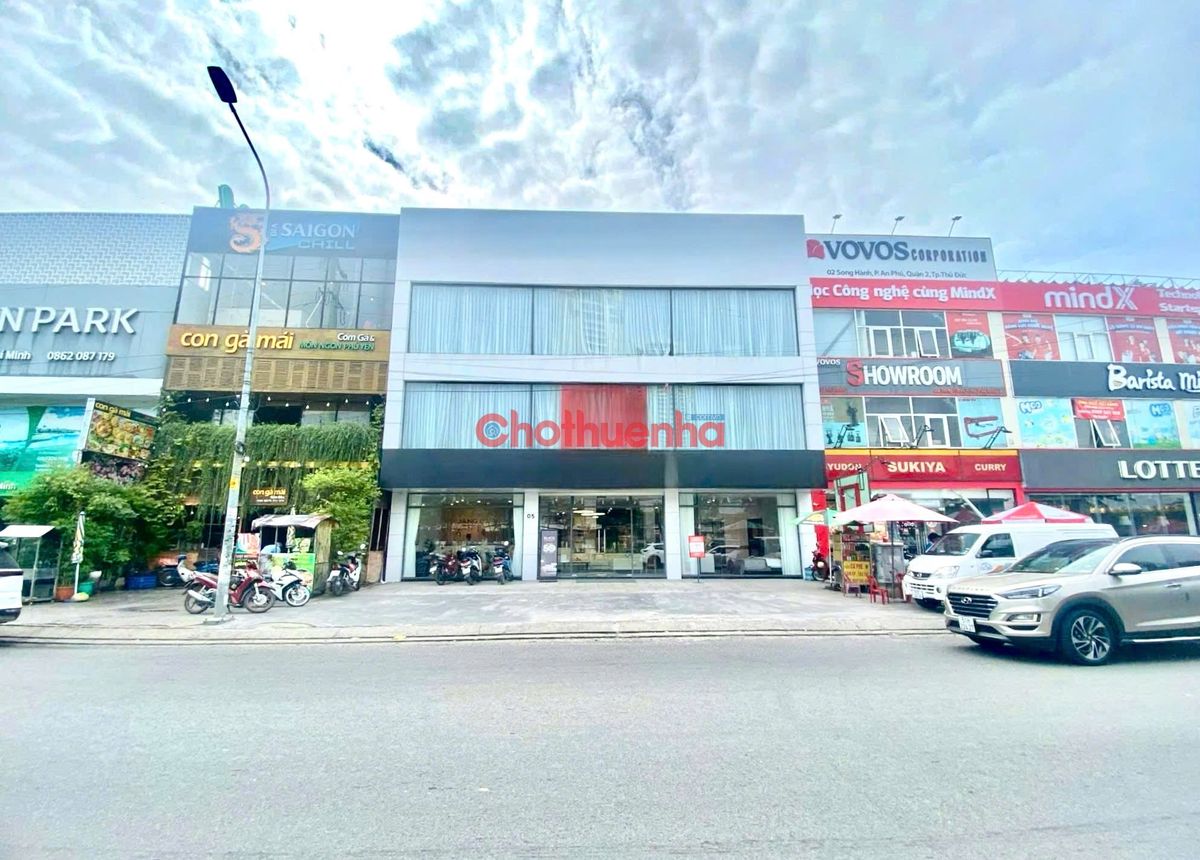 CHO THUÊ NHÀ MẶT TIỀN 4 – 5 SONG HÀNH, THẢO ĐIỀN, QUẬN 2, 15x20m