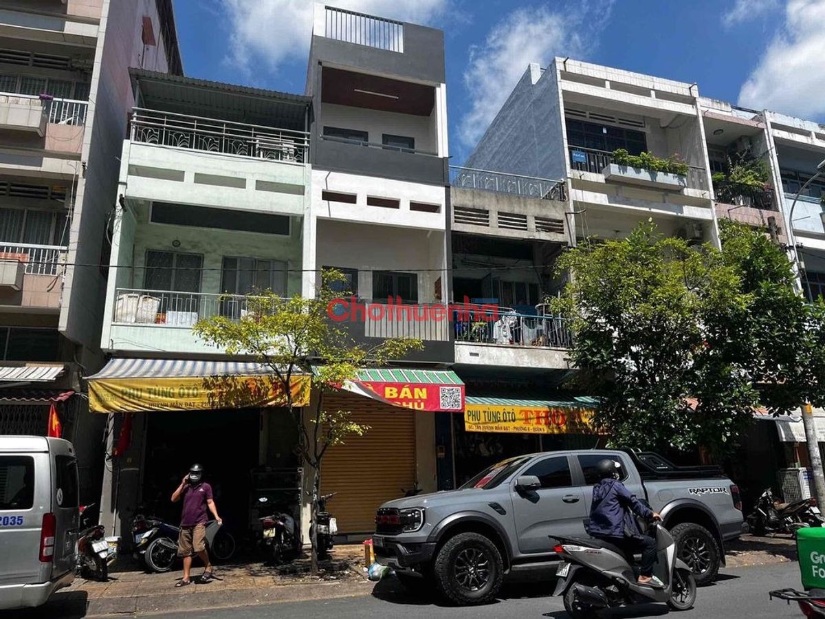 Cho thuê nhà nguyên căn tại mặt tiền Huỳnh Mẫn Đạt, Phường 8, Quận 5, 3.2x14m