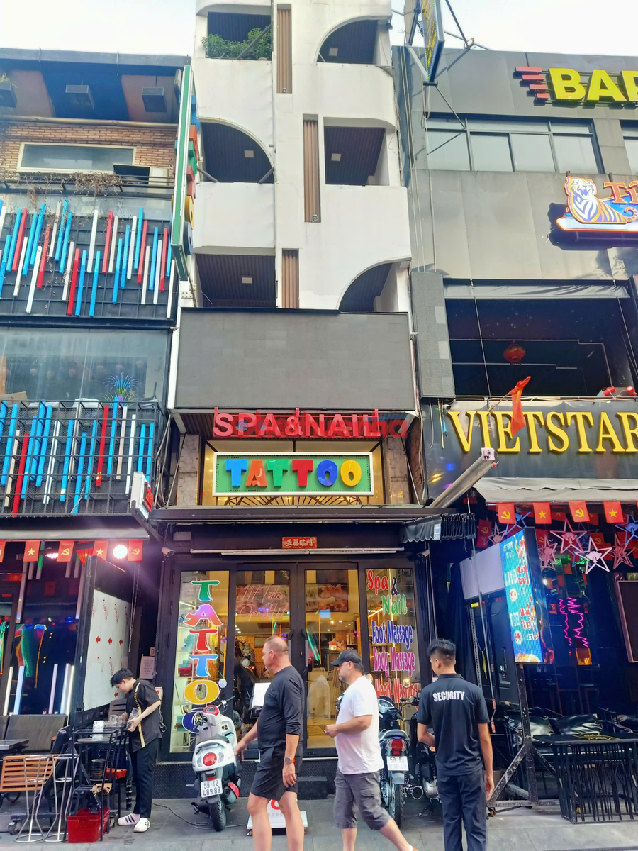 CHO THUÊ KHÁCH SẠN BÙI VIỆN, QUẬN 1 – 7 TẦNG, THANG MÁY, FULL NỘI THẤT – VẬN HÀNH NGAY