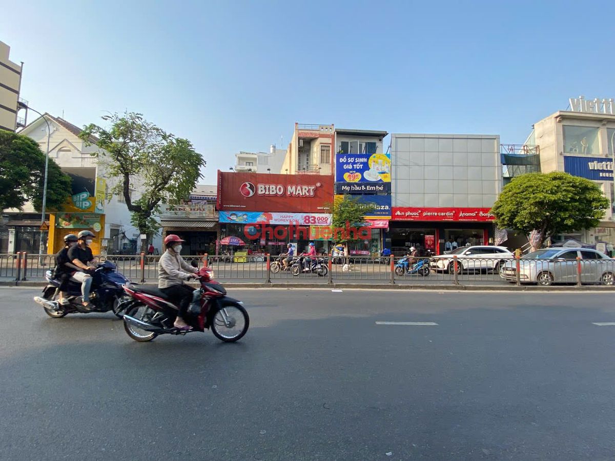 CHO THUÊ NHÀ MẶT TIỀN ĐƯỜNG PHAN ĐĂNG LƯU (300M2), P.6, QUẬN BÌNH THẠNH