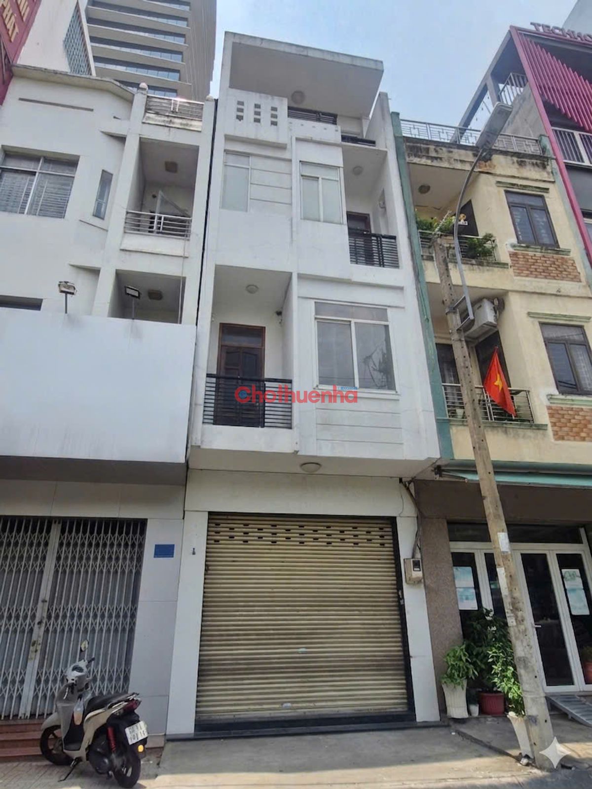 CHO THUÊ NHÀ HXH ĐƯỜNG CMT8, QUẬN 10 - 4 TẦNG - NGAY HÀ ĐÔ, VIETTEL 