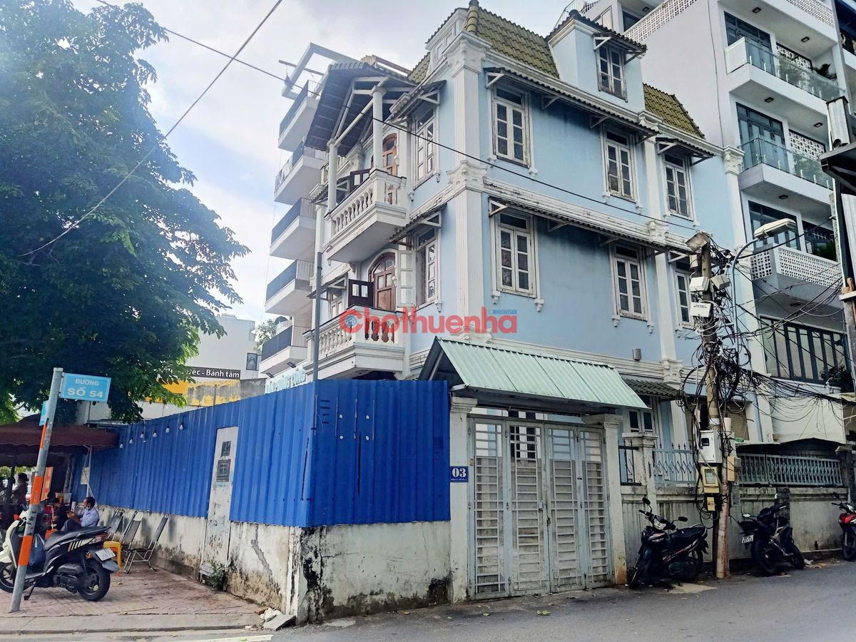CHO THUÊ NHÀ MẶT TIỀN NGUYỄN VĂN HƯỞNG – VIEW SÔNG SÀI GÒN & LANDMARK