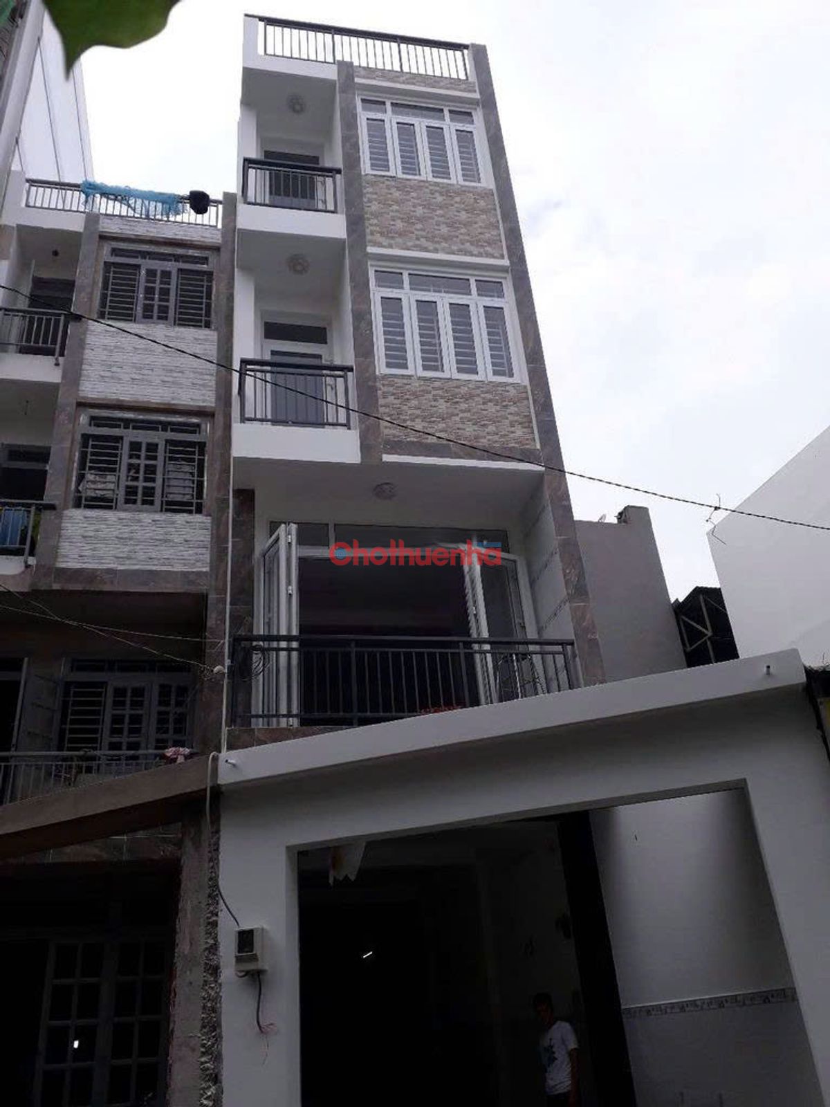 CHO THUÊ NHÀ NGUYÊN CĂN TRƯƠNG HOÀNG THANH TÂN BÌNH 6 PHÒNG 6WC KHAI THÁC CHDV