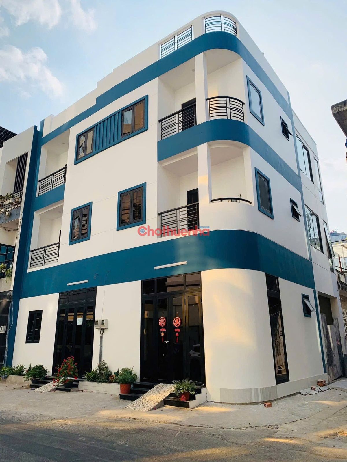CHO THUÊ NHÀ MỚI ĐẸP HẺM XE HƠI ĐIỆN BIÊN PHỦ BÌNH THẠNH GẦN KDL VĂN THÁNH