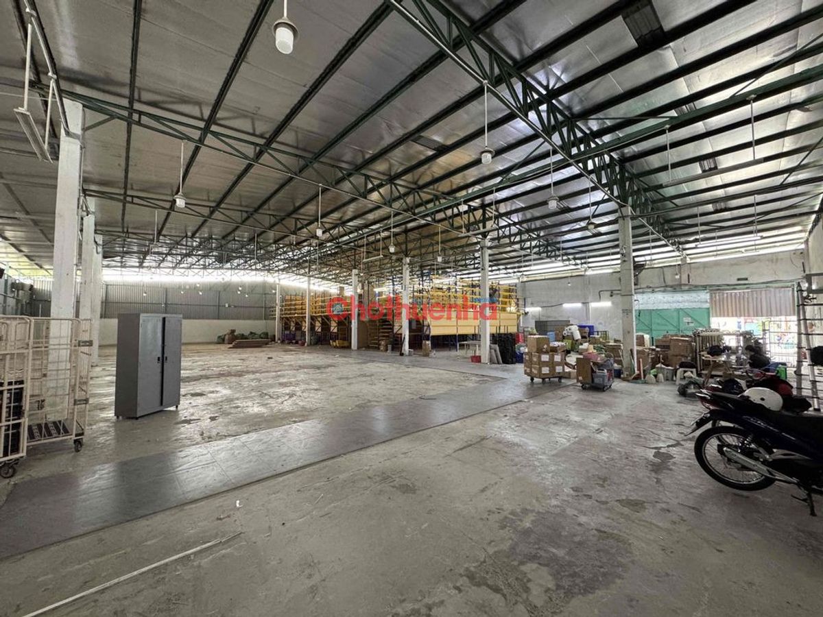 Cho thuê mặt bằng rộng rãi tại số 260 Phan Anh, P. Hiệp Tân, Quận Tân Phú, 1100m2