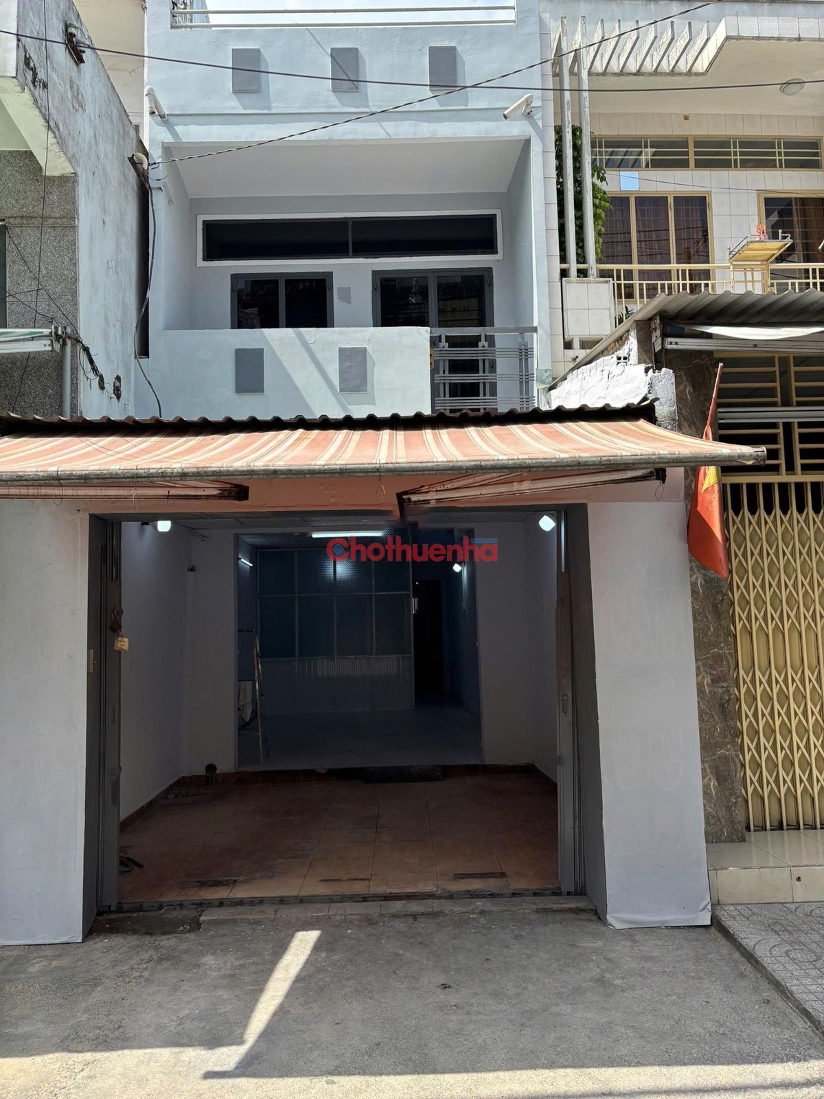 Cho thuê nhà mặt tiền Đường Lạc Long Quân, Phường Minh Phụng, Hồ Chí Minh