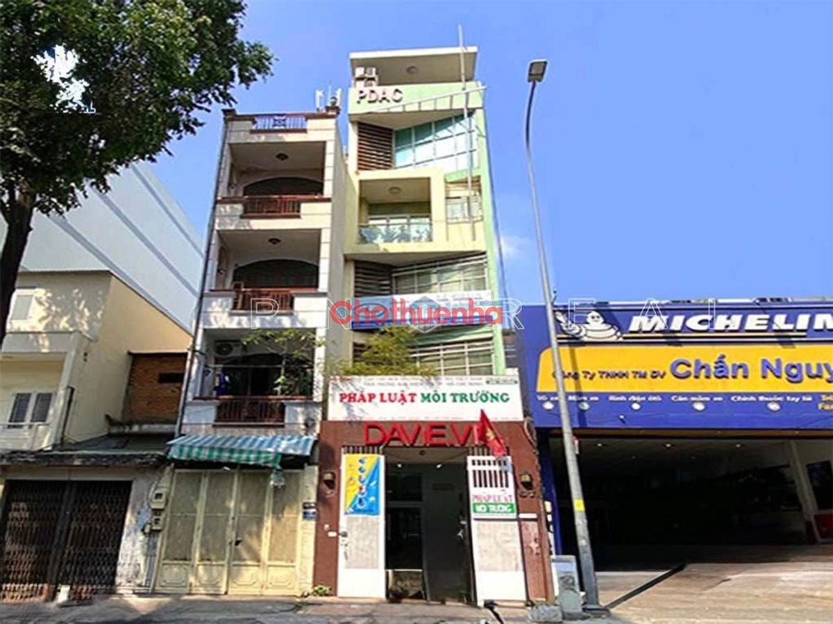 Cho thuê nhà mặt tiền 12+ 13WC đường Phổ Quang, có thang máy, sân xe