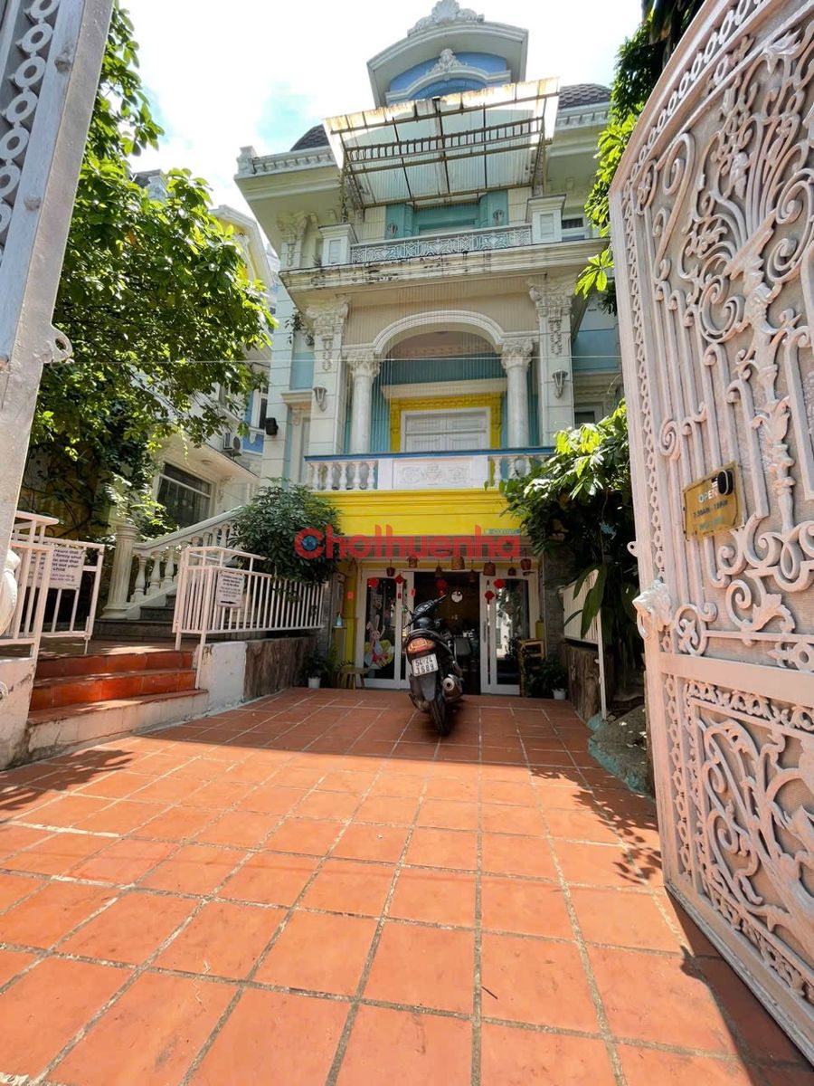 CHO THUÊ BIỆT THỰ 15A - 15B LÊ THƯỚC, THẢO ĐIỀN – CÓ HẦM – PHÙ HỢP TRỤ SỞ, SPA, TRƯỜNG HỌC