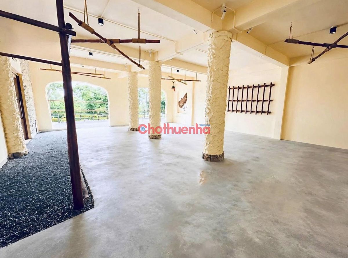 Cho thuê mặt tiền nhà số 804 Quang Trung, Phường 8, Quận Gò Vấp, diện tích 10m x 20m