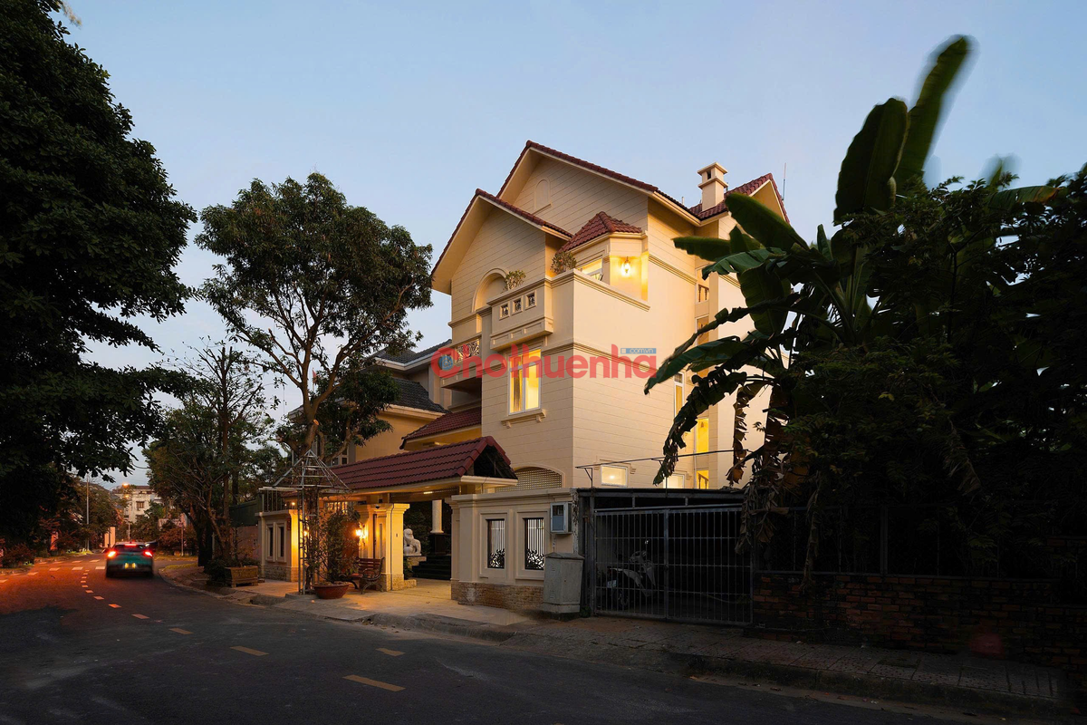 CHO THUÊ DÀI HẠN VILLA SÂN VƯỜN – HỒ CÁ KOI – HỒ BƠI RIÊNG – KHÔNG GIAN CAO CẤP