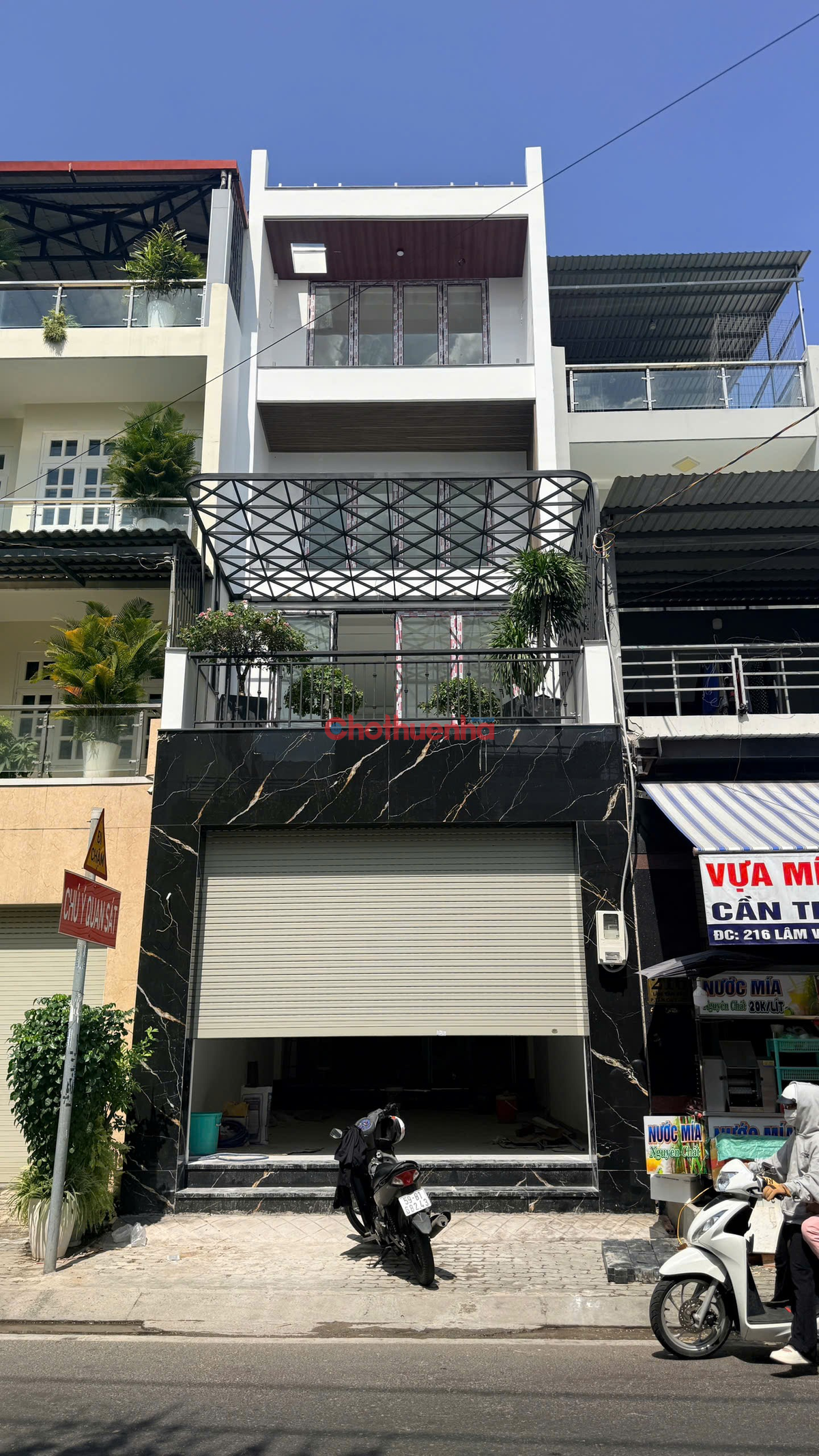 CHO THUÊ NHÀ MẶT TIỀN LÂM VĂN BỀN – TÂN QUY – NHÀ MỚI CÓ THANG MÁY