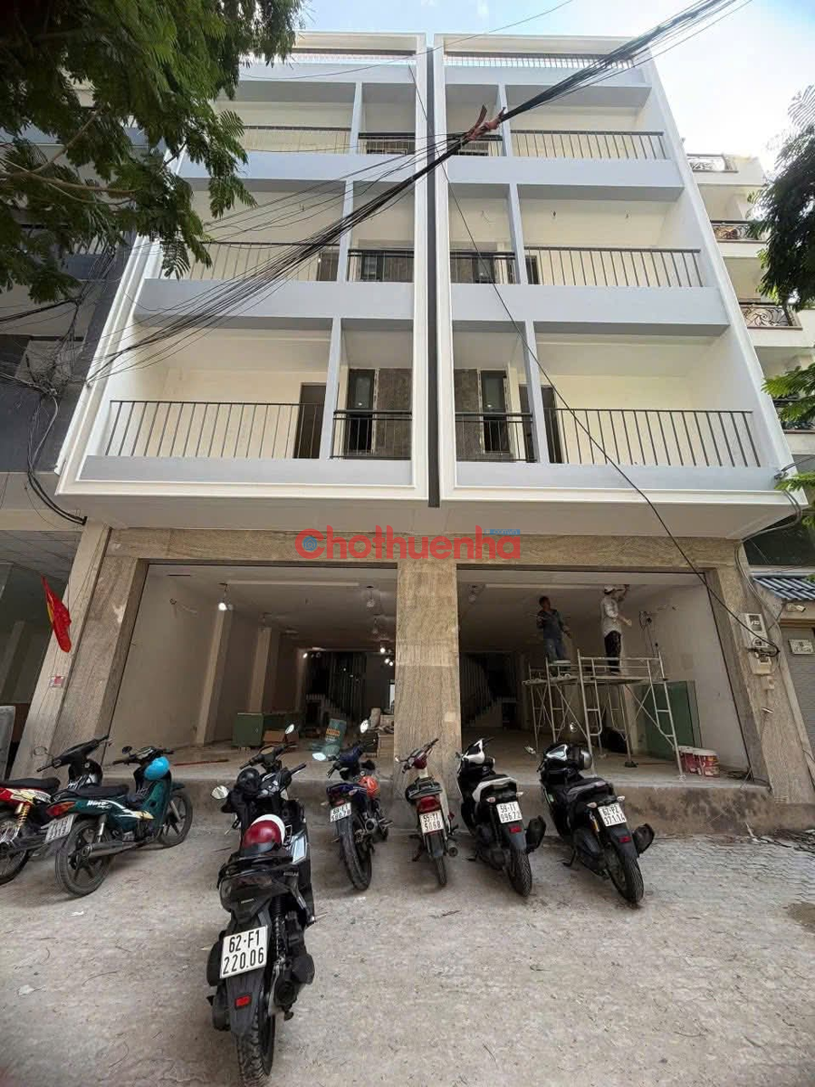 CHO THUÊ TÒA CHDV LÊ THỊ CHỢ 30 PHÒNG QUẬN 7 CÓ 2 THANG MÁY GIỮ GIÁ 2 NĂM