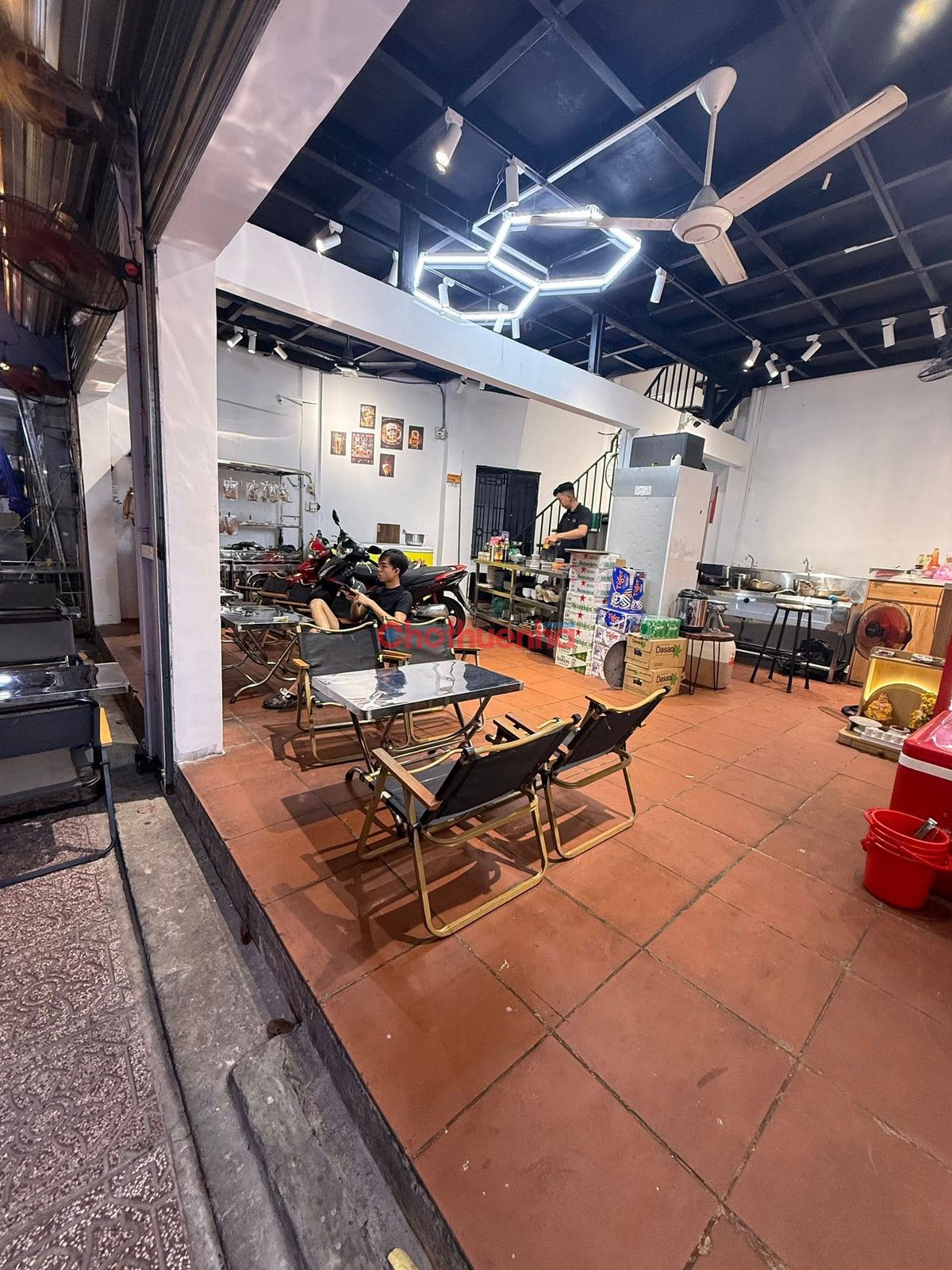 CẦN SANG GẤP QUÁN CAFE – NHẬU ĐƯỜNG TRƯỜNG SA
