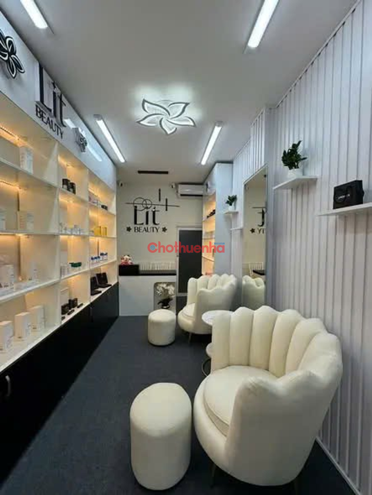 Cho thuê nhà mặt tiền đường Cách Mạng Tháng 8, Phường 15, Quận 10