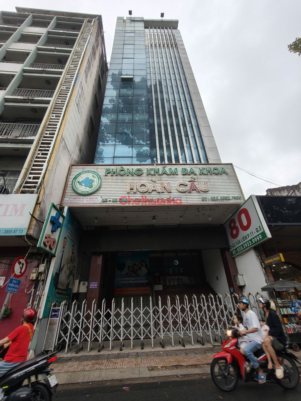 Cho thuê tòa nhà mặt tiền 80 Châu Văn Liêm, Phường 11, Quận 5.