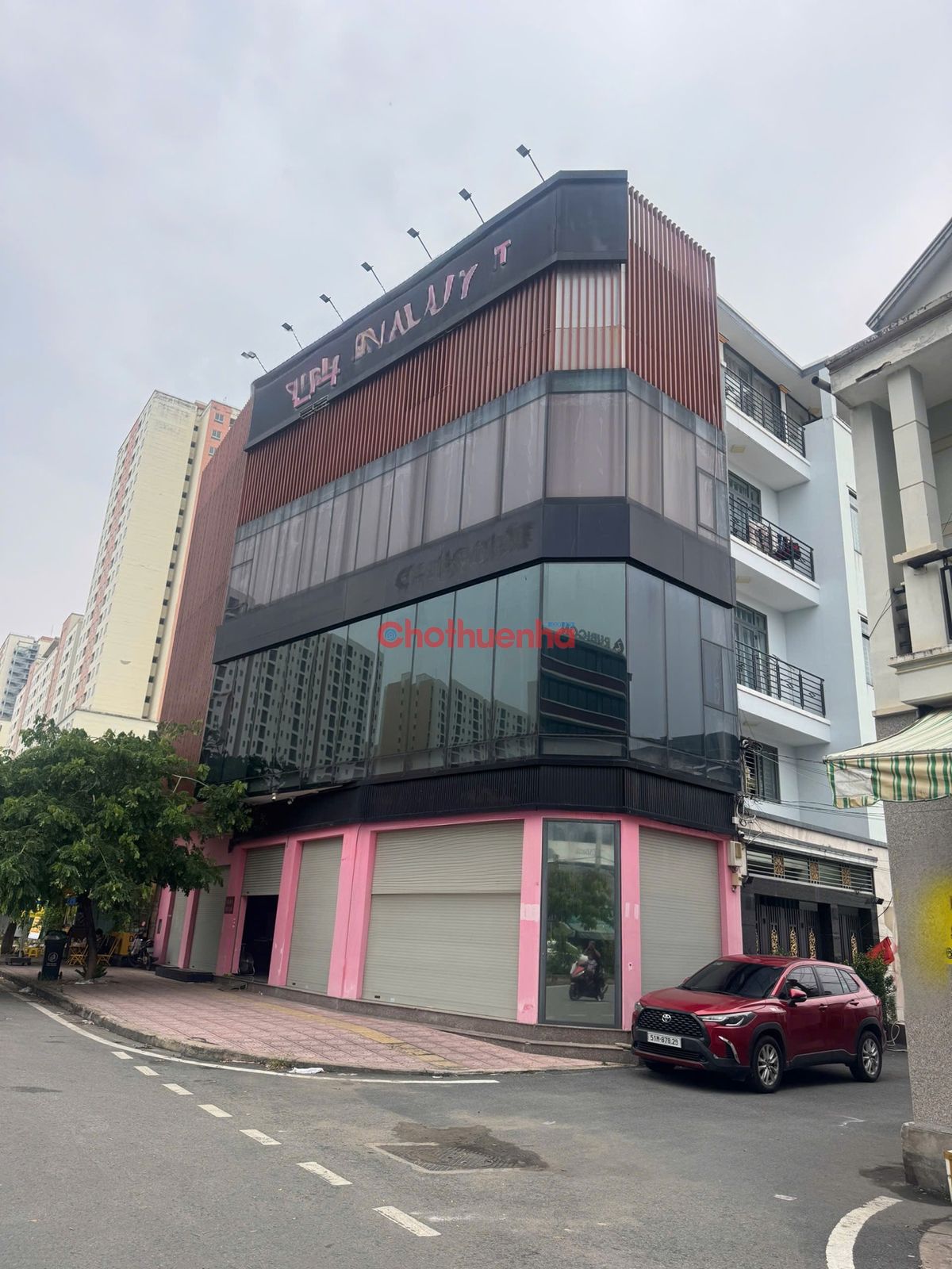 CHO THUÊ NHÀ ĐƯỜNG LƯU ĐÌNH LỄ, QUẬN 2 – 18x4M – TRỆT 3 LẦU – GÓC 2 MẶT TIỀN