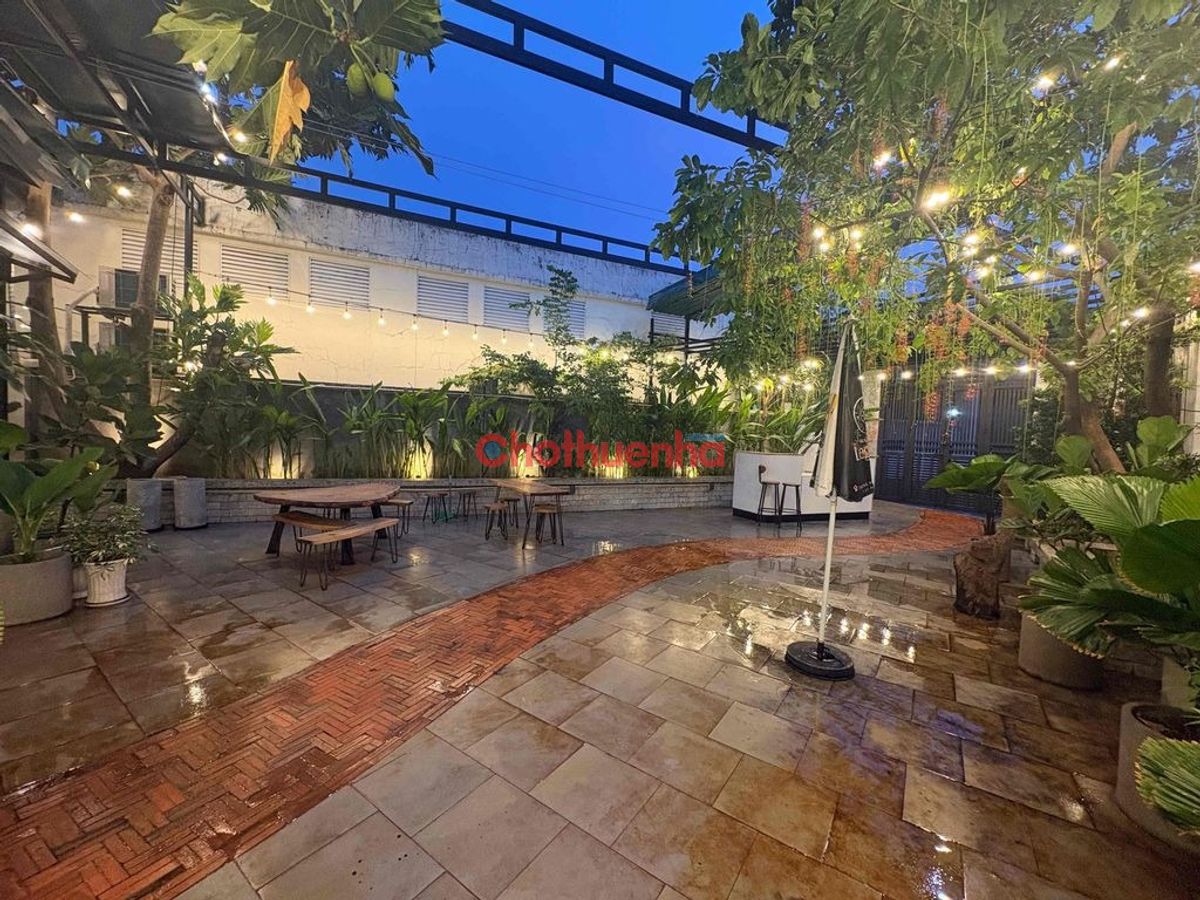 CHO THUÊ MẶT BẰNG 270M2 CÓ SÂN VƯỜN KHU HIM LAM QUẬN 7 PHÙ HỢP CAFE NHÀ HÀNG