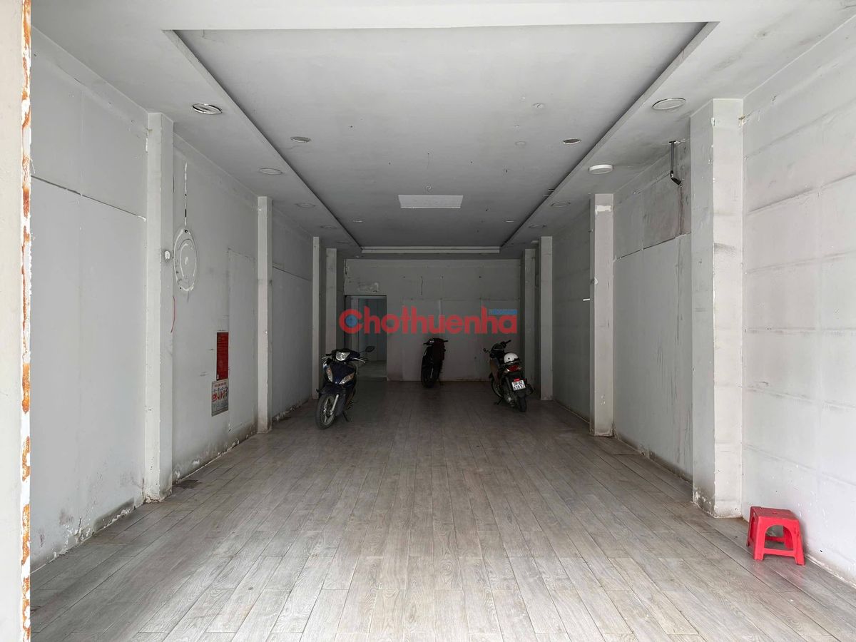 Cho thuê mặt bằng kinh doanh đường Cách Mạng Tháng 8, Phường 6, Quận Tân Bình