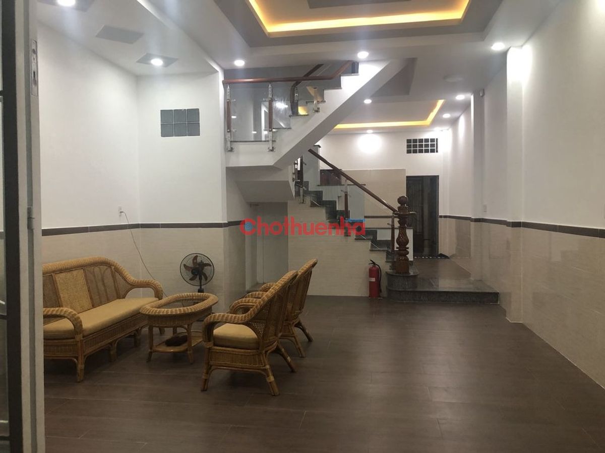 CHO THUÊ NHÀ NGUYÊN CĂN NGUYỄN THÁI BÌNH TÂN BÌNH - CÓ HẦM ĐỂ XE Ô TÔ - GIÁ 28 TRIỆU