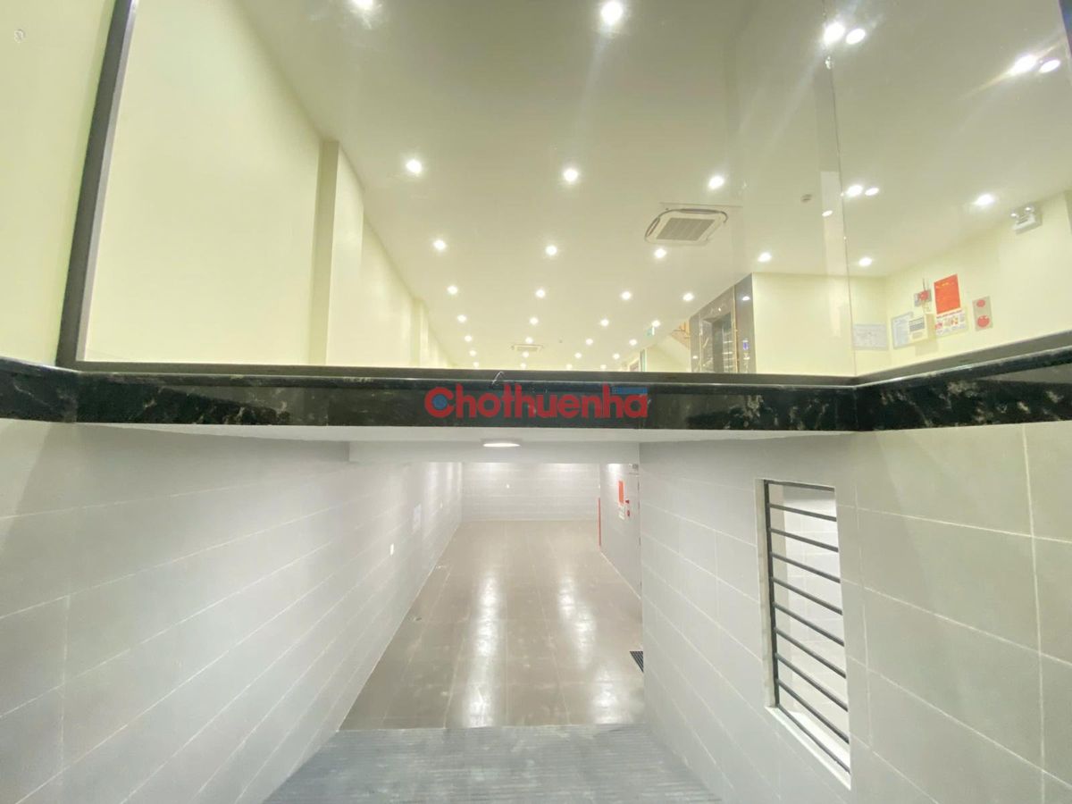 Cho thuê nhà  tại 22 Nguyễn Thanh Sơn, Phường Cát Lái, Quận 2, DT : 8x20m
