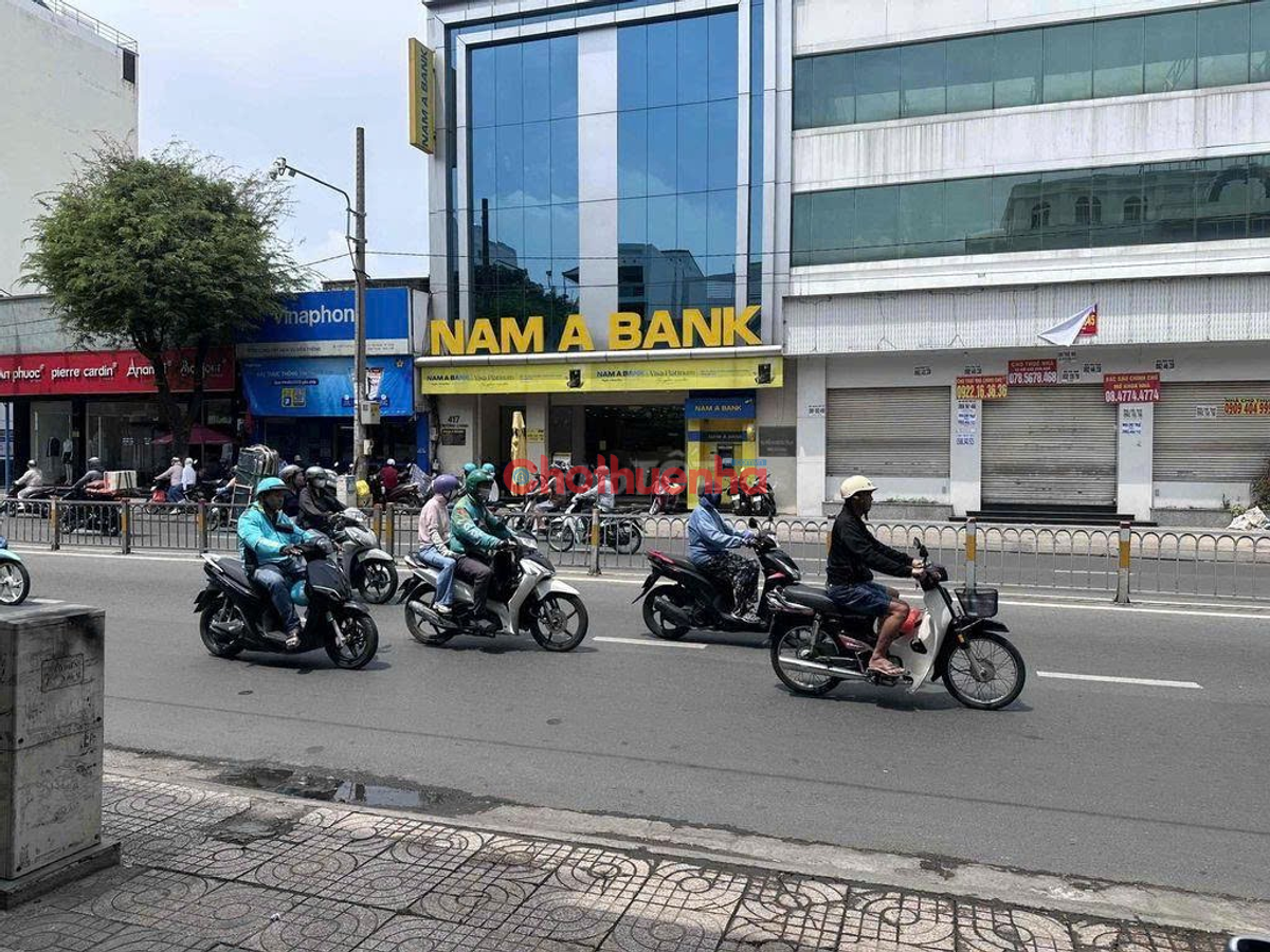 Mặt bằng gần sân bay