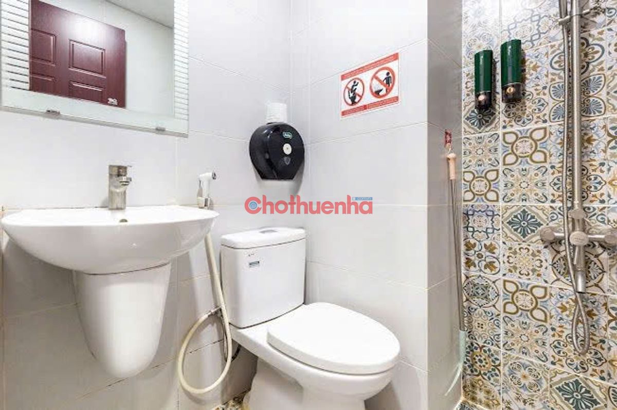 CHO THUÊ NHÀ NGUYÊN CĂN NGUYỄN TRÃI Q1 - 10PN11WC FULL NT THANG MÁY