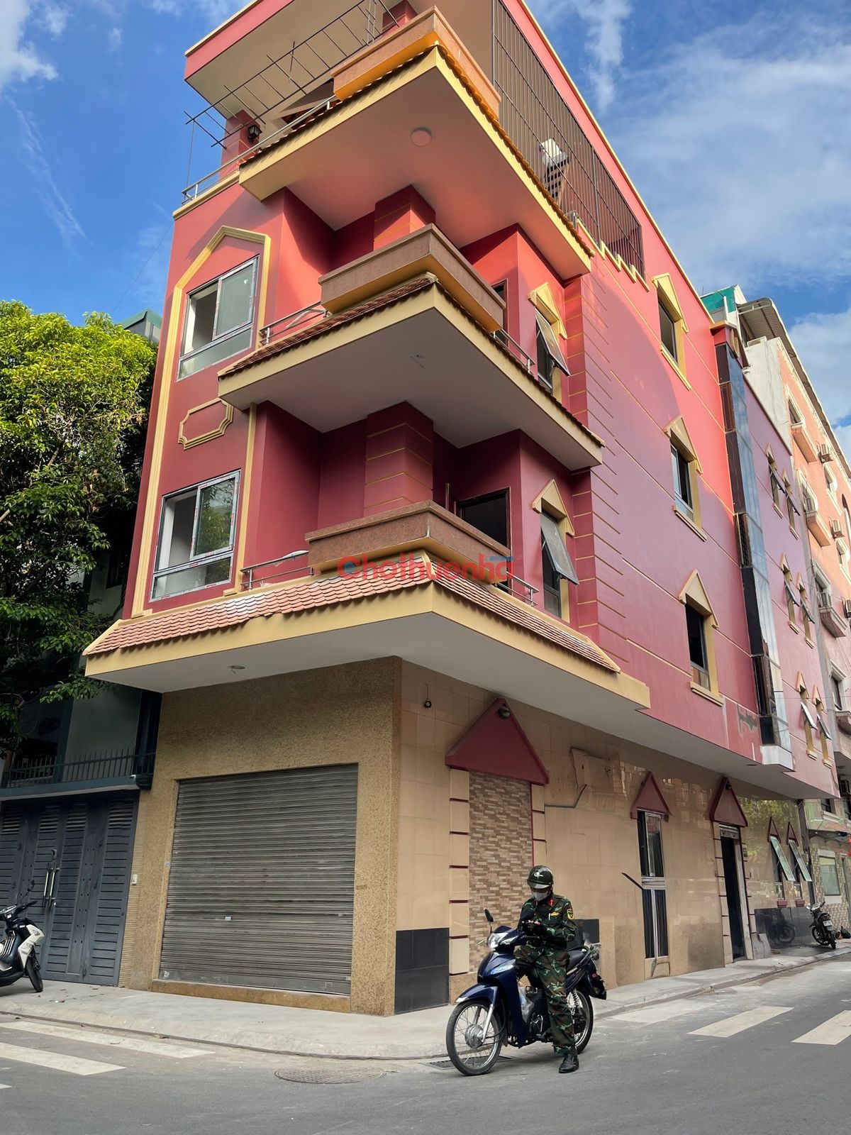 CHO THUÊ NHÀ GÓC 2MT ĐƯỜNG CỘNG HÒA, TÂN BÌNH – TRỆT 3 LẦU – 8 PHÒNG