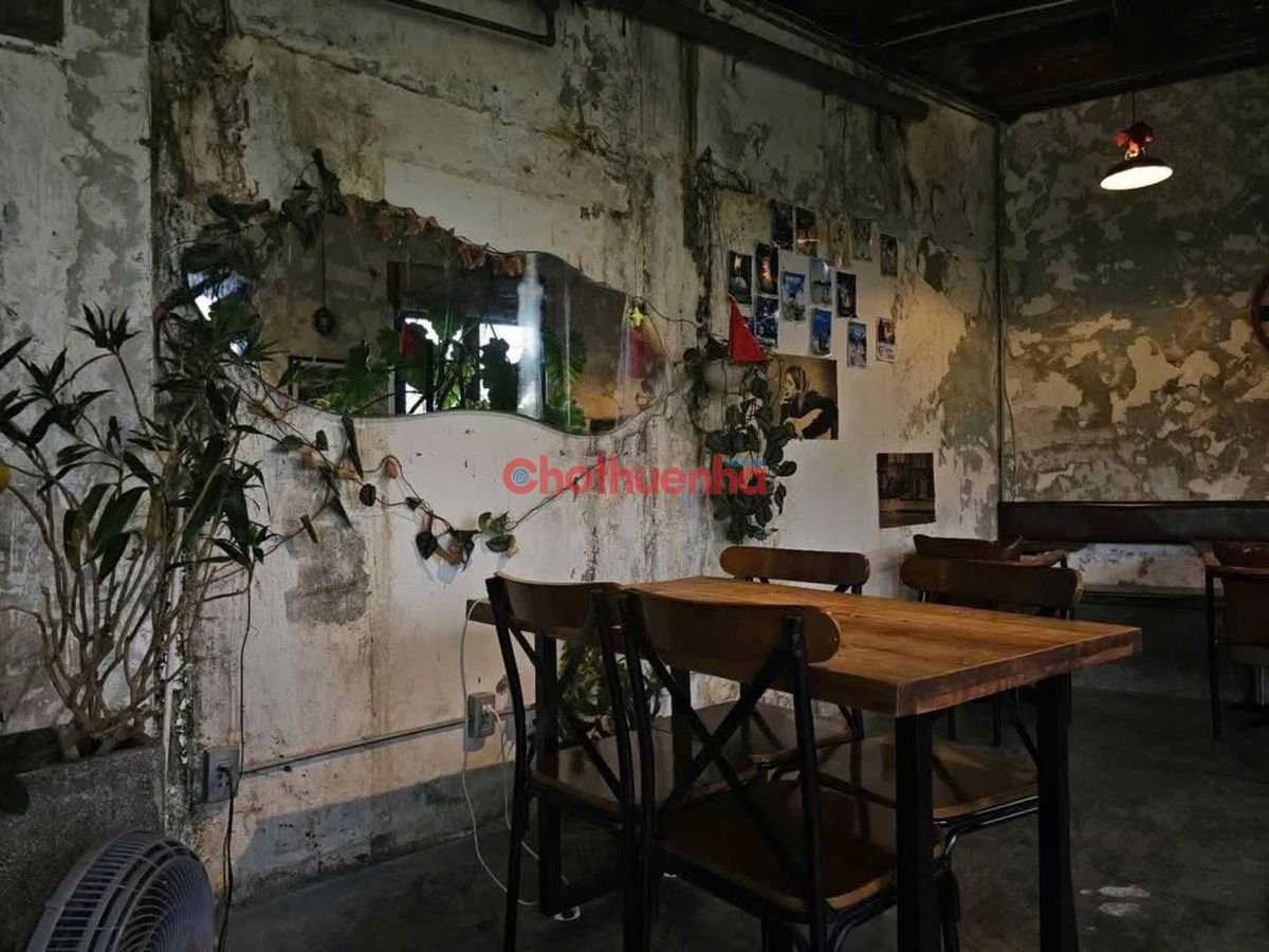 SANG NHƯỢNG COFFEE NGUYỄN TRÃI BẾN THÀNH Q1 - VINTAGE - KHÁCH TÂY SIÊU ĐÔNG