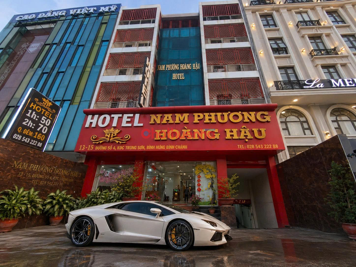 CHO THUÊ KHÁCH SẠN NAM PHƯƠNG HOÀNG HẬU 2 MẶT TIỀN KHU TRUNG SƠN, 53 PHÒNG, QUY MÔ 2.118M²