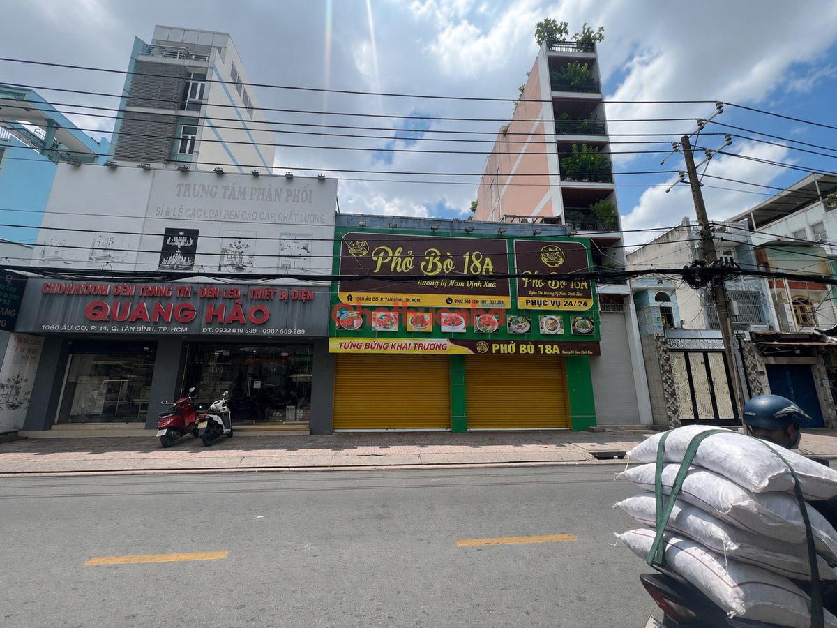 CHO THUÊ NHÀ MT ÂU CƠ, PHƯỜNG 14, QUẬN TÂN BÌNH – MẶT TIỀN 10M – TRỆT TRỐNG SUỐT