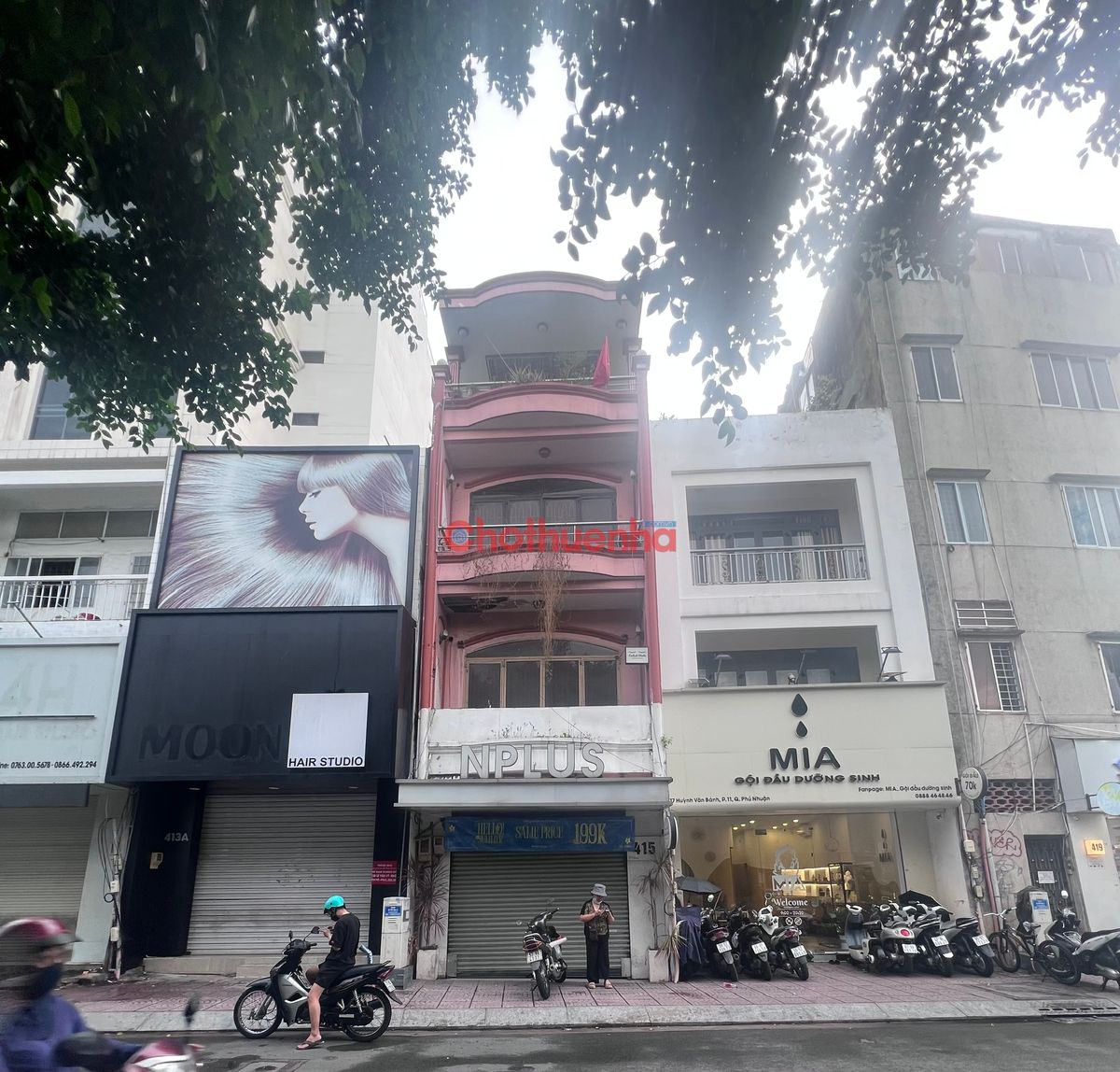 CHO THUÊ NHÀ MT HUỲNH VĂN BÁNH, PHƯỜNG 14, QUẬN 3 – TRỆT 2 LẦU SÂN THƯỢNG – 4 PHÒNG