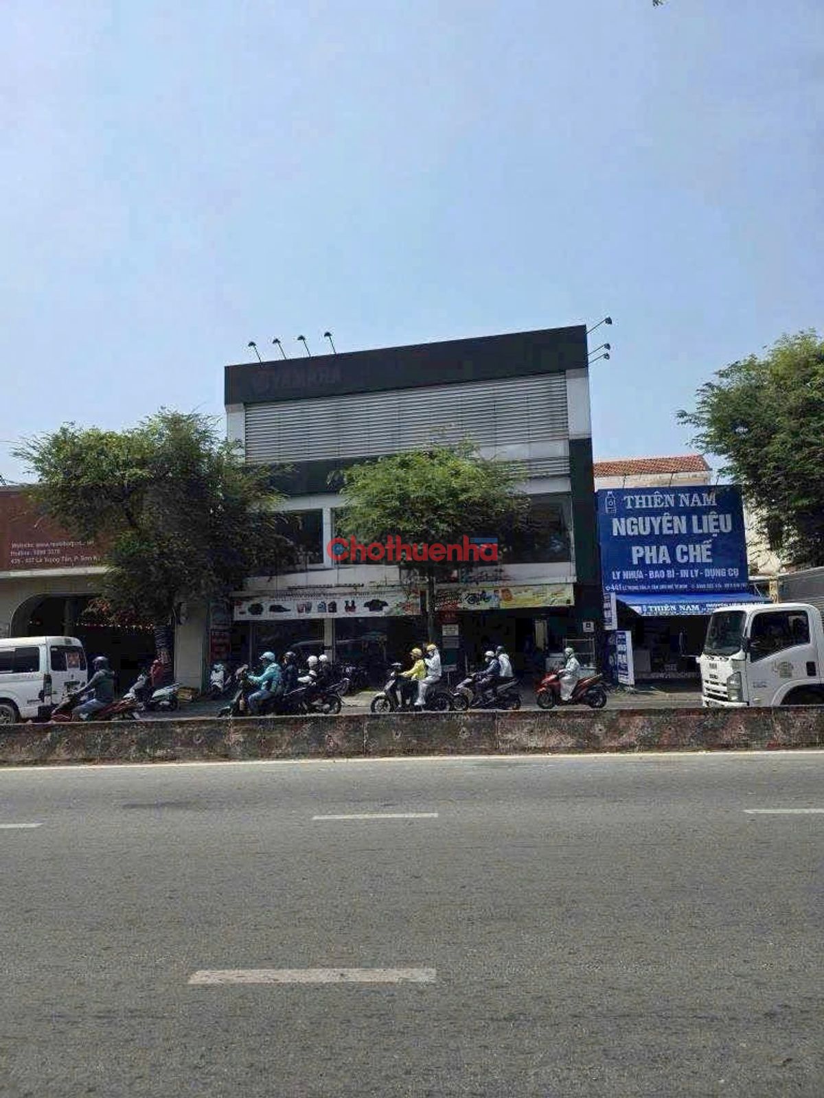 Cho thuê nhà nguyên căn tại 439 Lê Trọng Tấn, Tân Sơn Nhì, Quận Tân Phú, DT: 14x38m