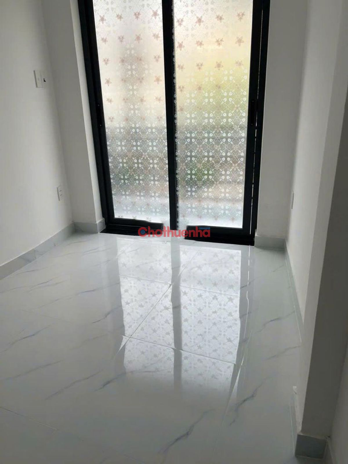 CHO THUÊ NHÀ MẶT TIỀN PHẠM VIẾT CHÁNH Q1 - 2 LẦU - NHÀ MỚI ĐẸP