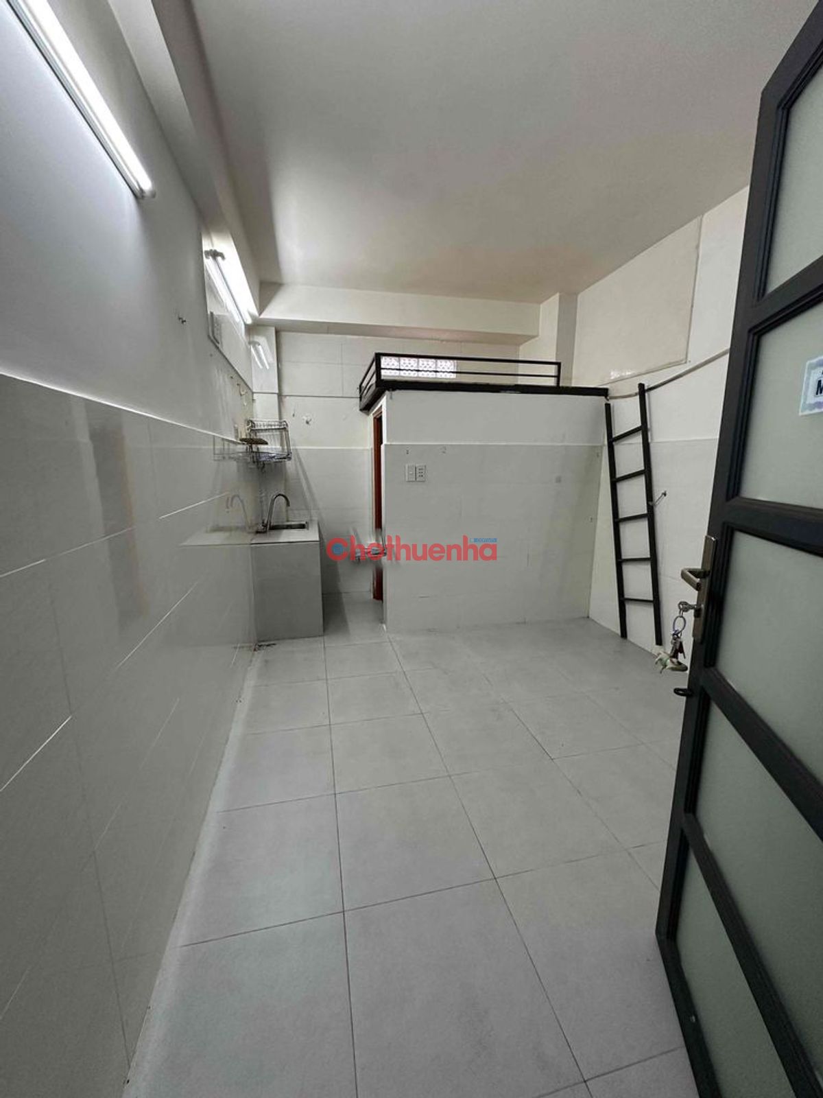 CHO THUÊ NHÀ NGUYÊN CĂN LÀM CHDV 29PN - MT GIÁP TRƯỜNG ĐH