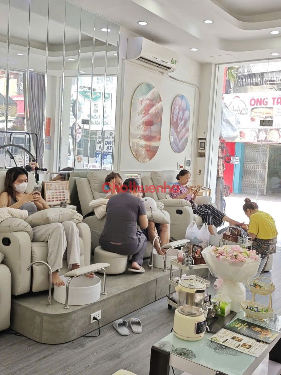 Sang nhượng hợp đồng nhà mặt tiền nguyên căn 