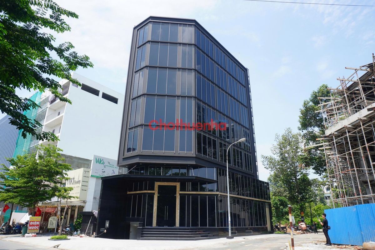 Cho thuê tòa nhà văn phòng tại 12 Nguyễn Văn Kỉnh, Quận 2, DT: 7x20m