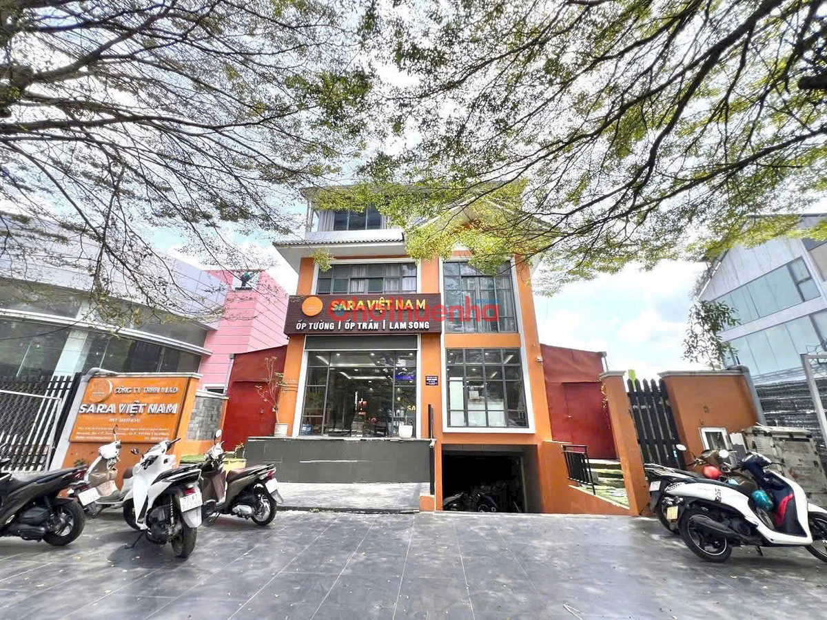 CHO THUÊ NHÀ MẶT TIỀN KHU SADECO QUẬN 7 CÓ HẦM SÀN TRỐNG SUỐT