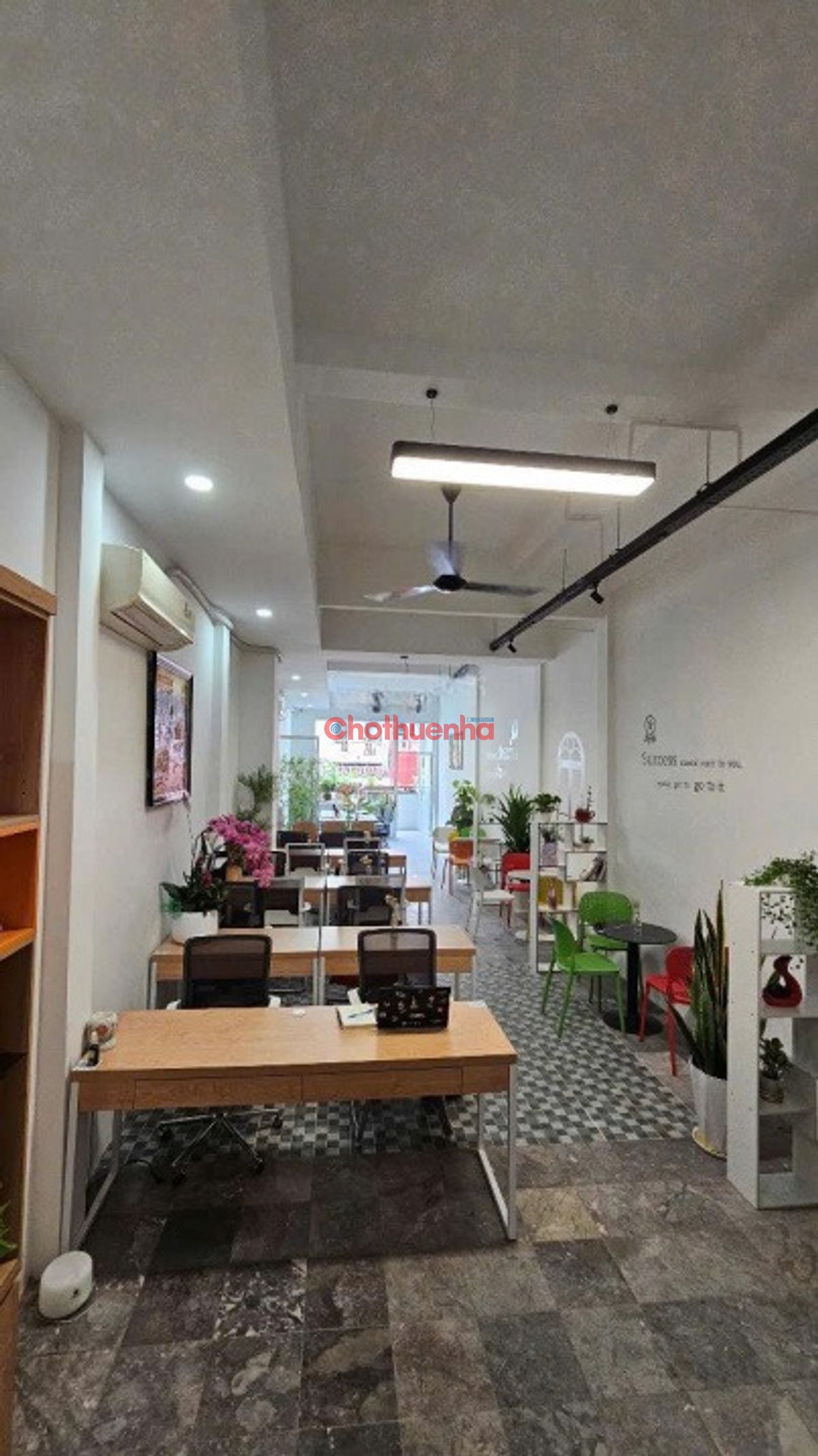CHO THUÊ LẦU 1 MẶT TIỀN NGUYỄN TRÃI – PHƯỜNG BẾN THÀNH, QUẬN 1