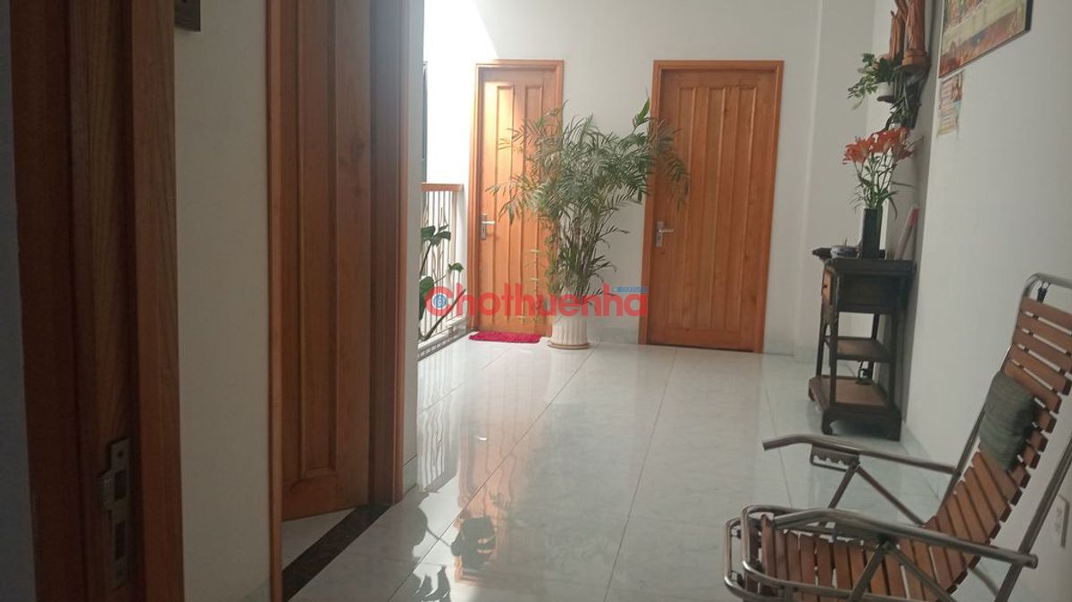 CHO THUÊ NHÀ NGUYÊN CĂN HẺM XE HƠI PHAN ĐĂNG LƯU GẦN NGÃ TƯ PHAN XÍCH LONG