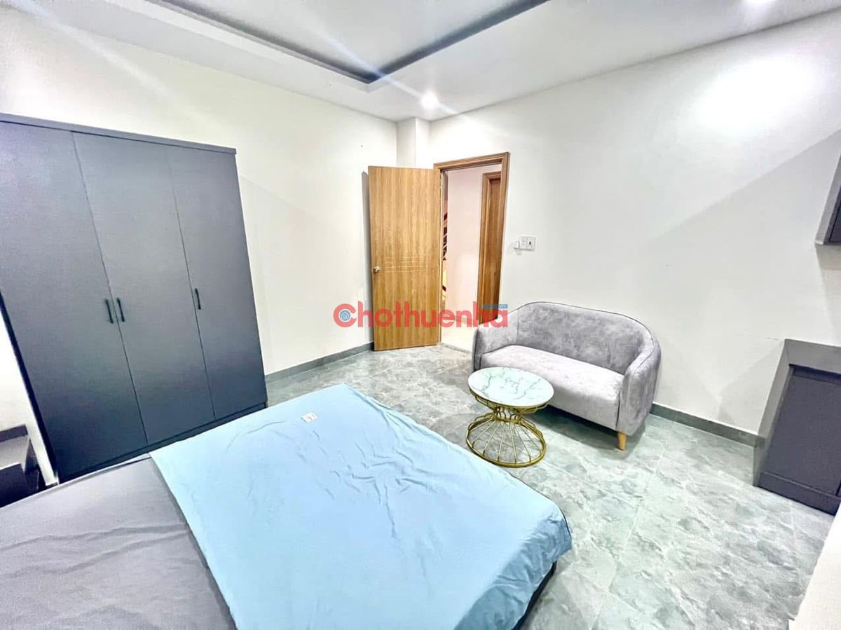 CHO THUÊ TÒA NHÀ NGUYỄN TRÃI QUẬN 1, 30 PHÒNG, THANG MÁY, PCCC, GIÁ 220 TRIỆU
