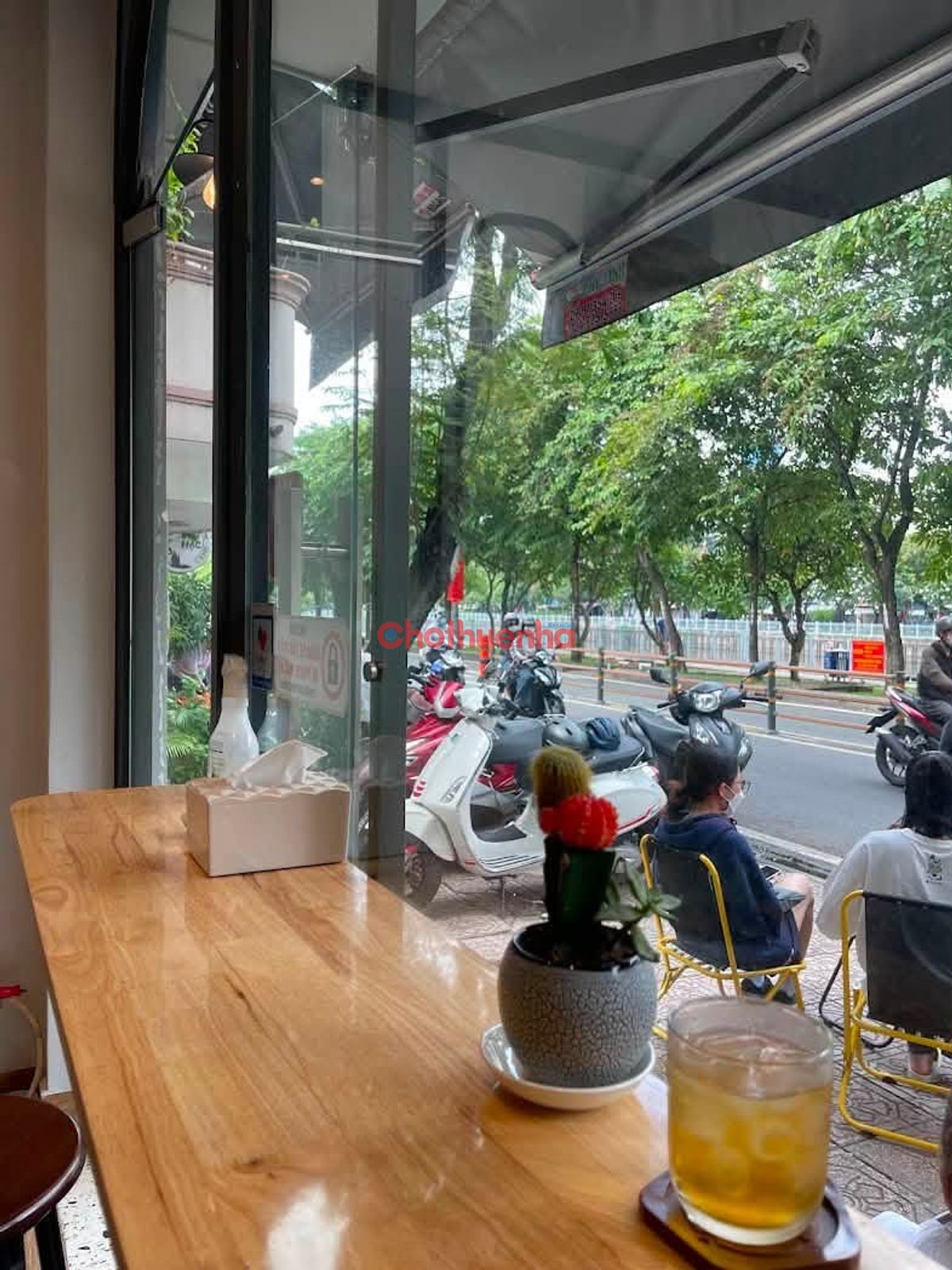 SANG NHƯỢNG QUÁN CAFE – HOÀNG SA, PHƯỜNG TÂN ĐỊNH, QUẬN 1