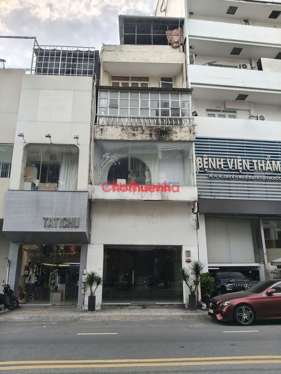 CHO THUÊ NHÀ MẶT TIỀN VÕ VĂN TẦN, PHƯỜNG 5, QUẬN 3 – TRỆT 4 LẦU